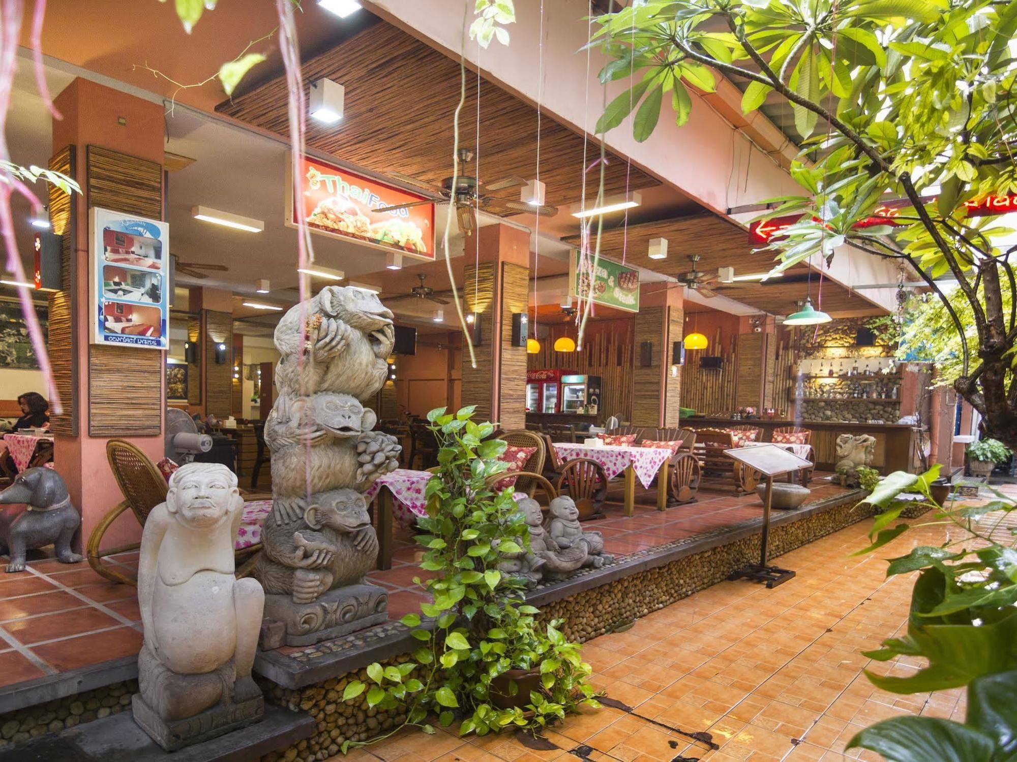 Khaosan Holiday Bangkok Bagian luar foto